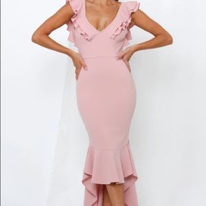 NWT - THE HILLS MAXI DRESS BLUSH (Hello Molly)